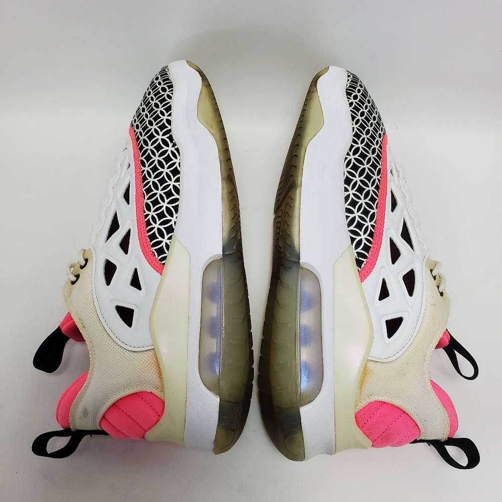 Nike Women's Sneakers - Black, Pink, and White - Picture 12 of 12